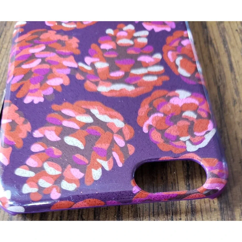 Vera Bradley Protective Slim Phone Case iPhone 6/7 Fall Pinecone Pattern